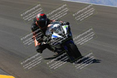 media/Oct-08-2022-SoCal Trackdays (Sat) [[1fc3beec89]]/Bowl (1030am)/